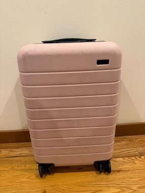 away the carry on Luggage Pink